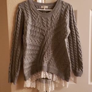Sweater with lace bottom